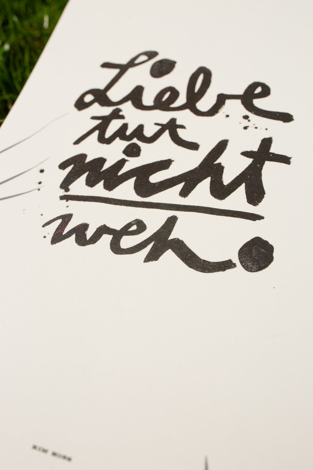 "Liebe tut nicht weh" A4 Print schwarz